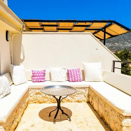 Classic Kalkan With Private Pool, Close To Center & Willa